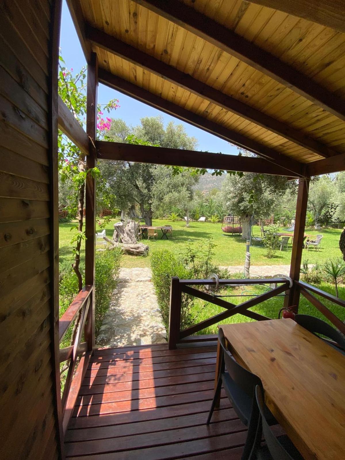 Suzi'Nin Bahcesi Bungalov Evler Датча Экстерьер фото