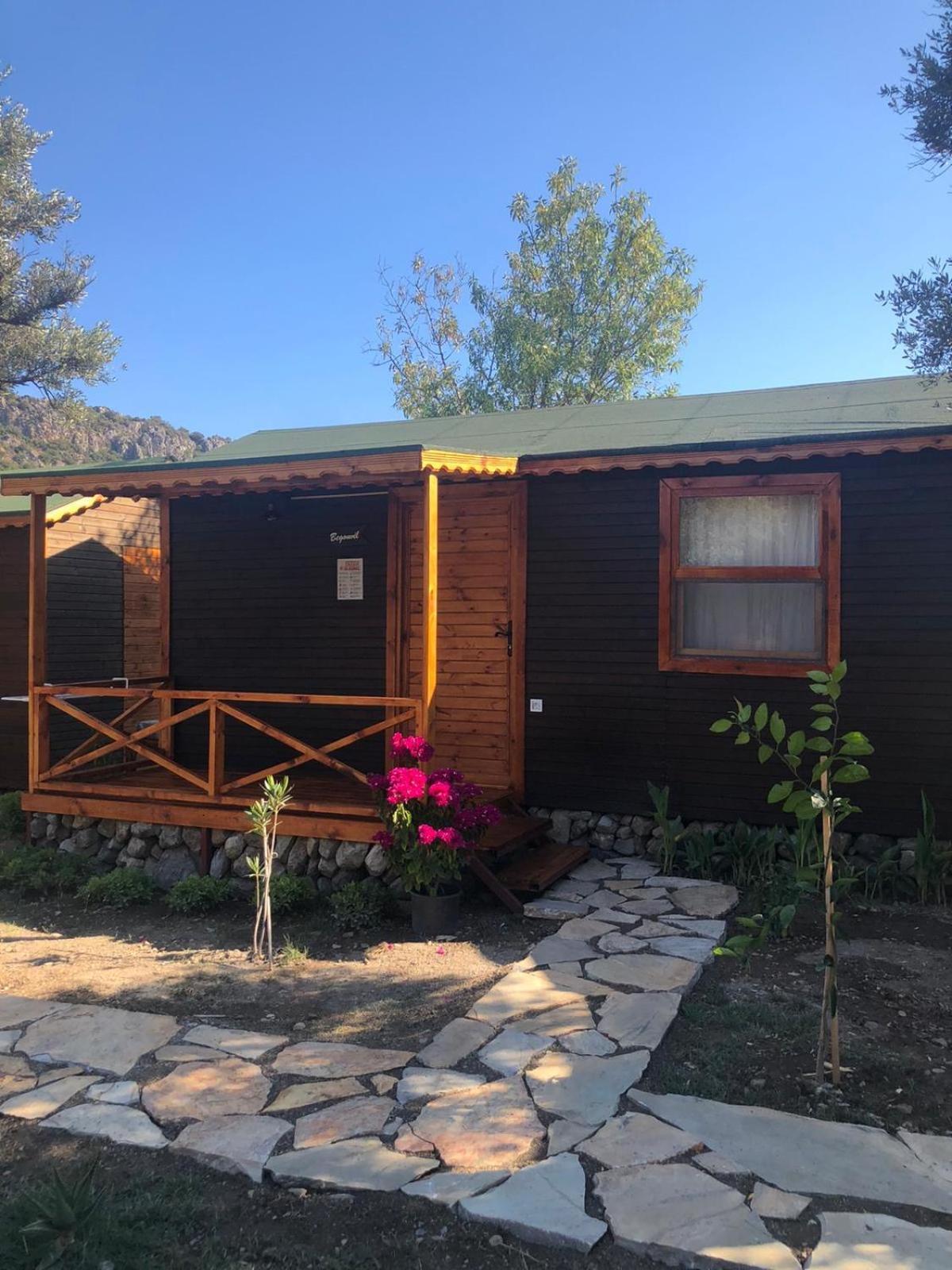 Suzi'Nin Bahcesi Bungalov Evler Датча Экстерьер фото